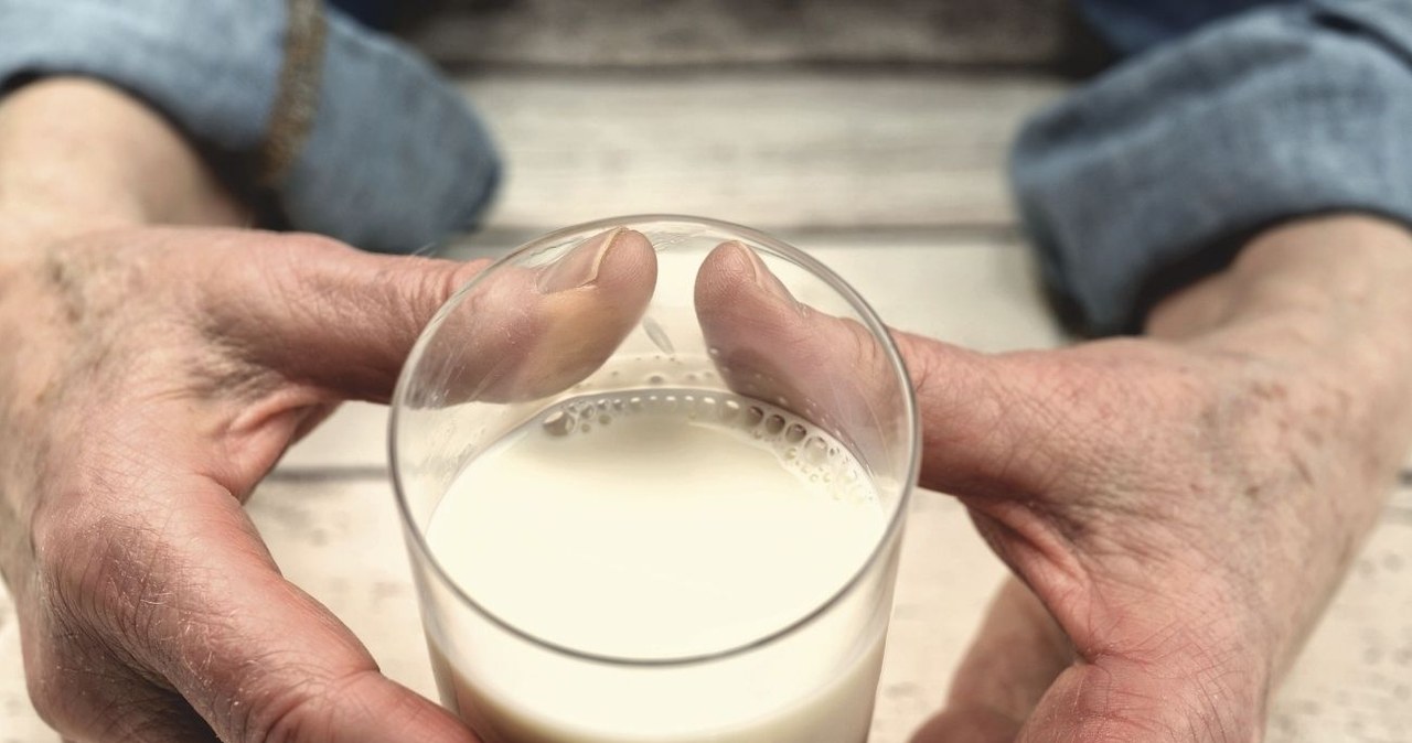 Cleopatra bathed in it. For seniors it is like a drink of youth, for the intestines it is like a honeycomb