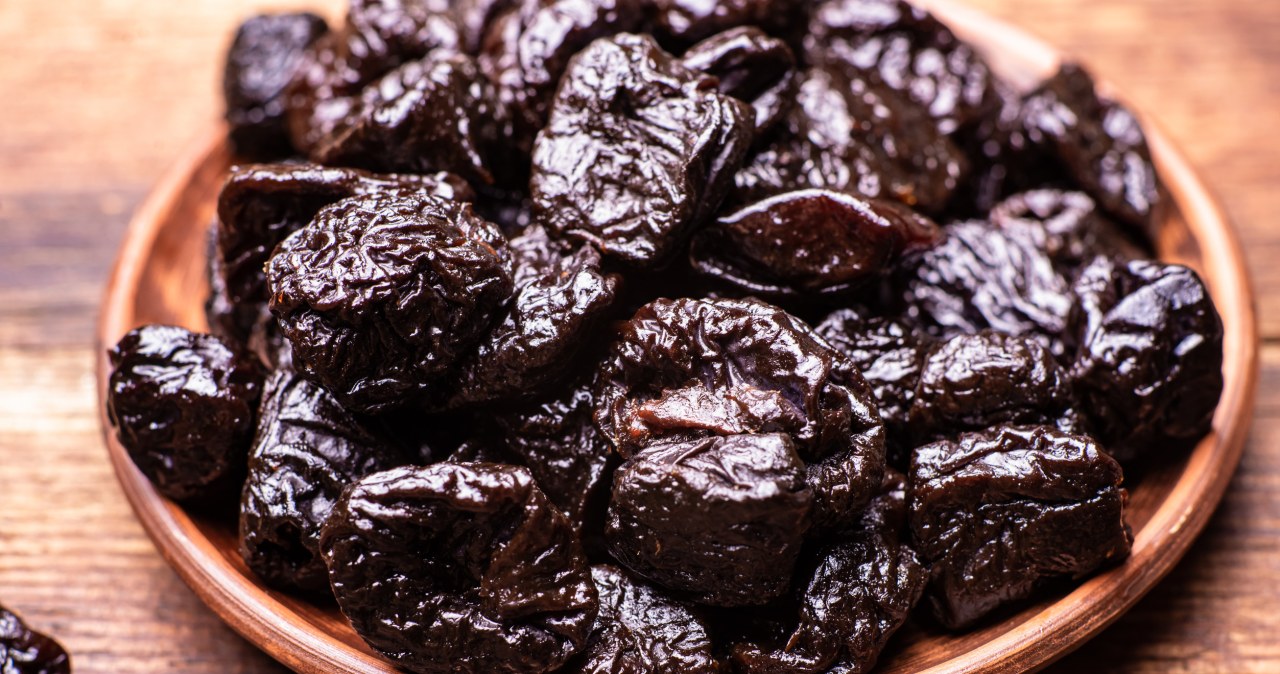 A plum with an extraordinary history and unique taste. Eat for good bowel function and healthy bones