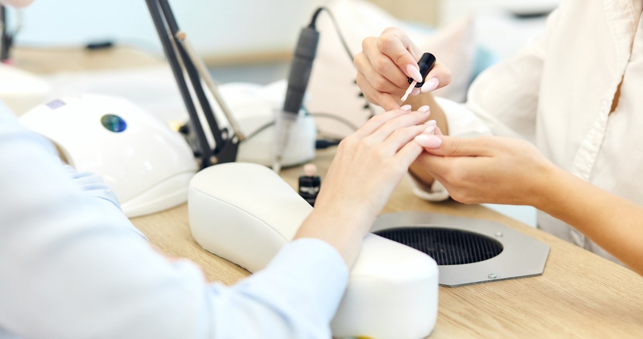 What nails will be fashionable in 2026? This color conquers living rooms