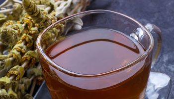 Although it does not contain caffeine, it strengthens and reduces the feeling of fatigue. Helps with digestive problems