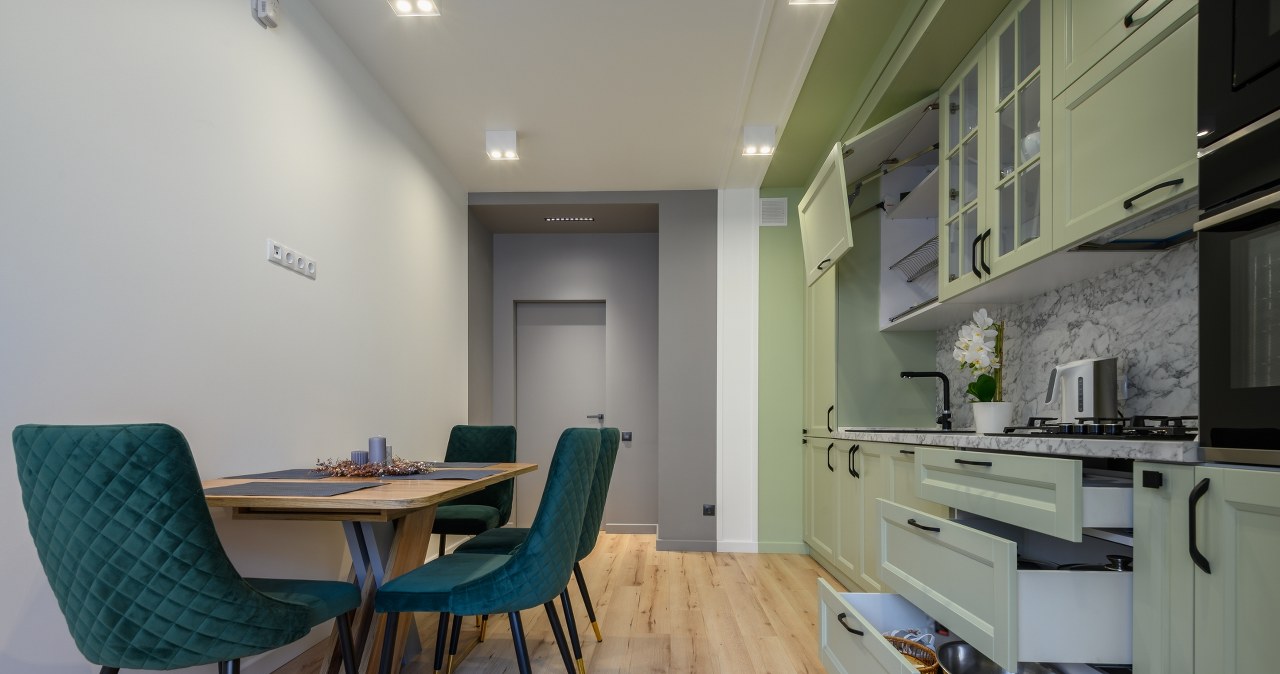 Replaces bottle green. This color will be a hit in 2026