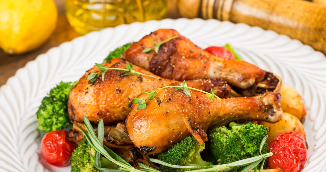 Delicate meat accompanied by delicious vegetables. A proven idea for a family dinner