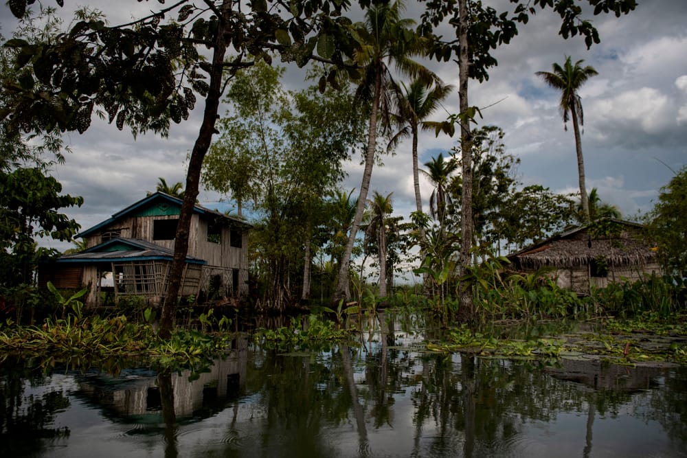 Houses abandoned by their owners due to the conflict, on September 1, 2018, in Datu Piang, Maguindanao, in the southern Philippines (Jes Aznar/Getty Images)