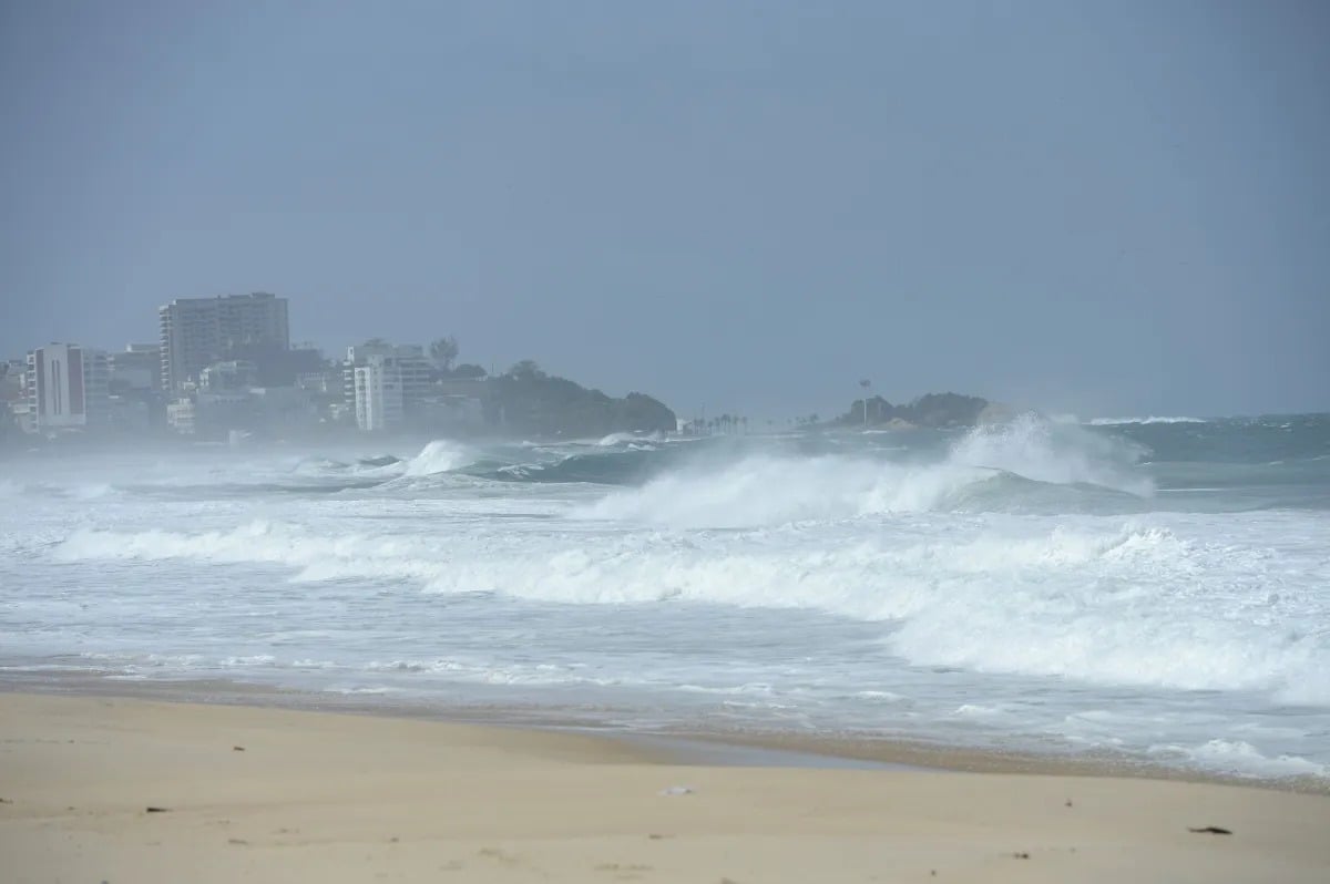 buscas-por-adolescente-desaparecido-em-copacabana-entram-no-segundo-dia-apos-virada-do-ano