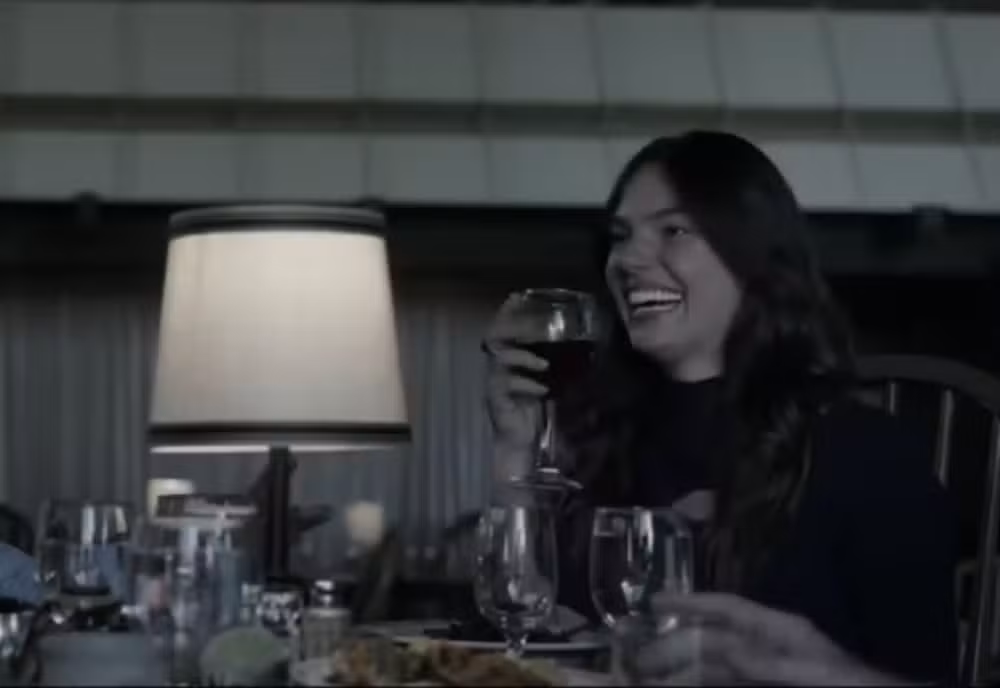 filme-com-stallone-rende-a-isis-valverde-indicacao-a-‘pior-atriz-do-ano’