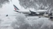 Snow forces cancellation of hundreds of flights in Paris on Wednesday