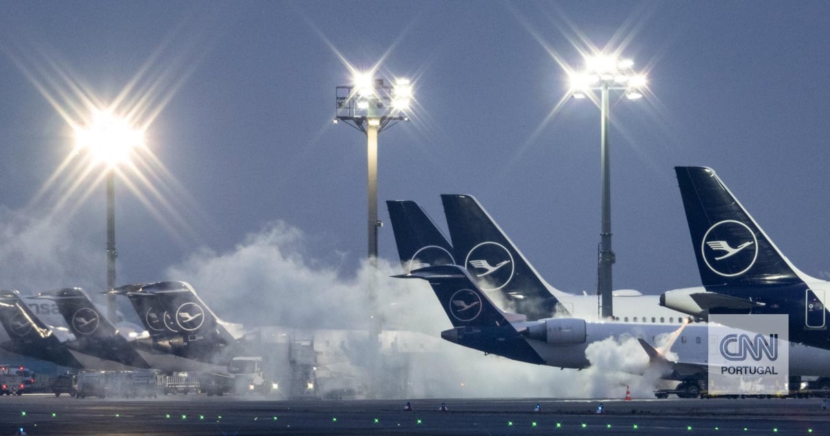 Frankfurt Airport cancels almost 100 flights due to snow and ice