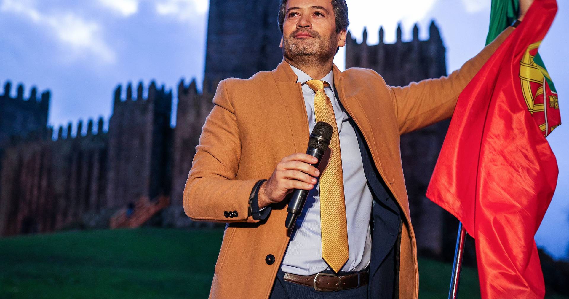 Ventura says the country needs someone “with firmness and radicalism of convictions”