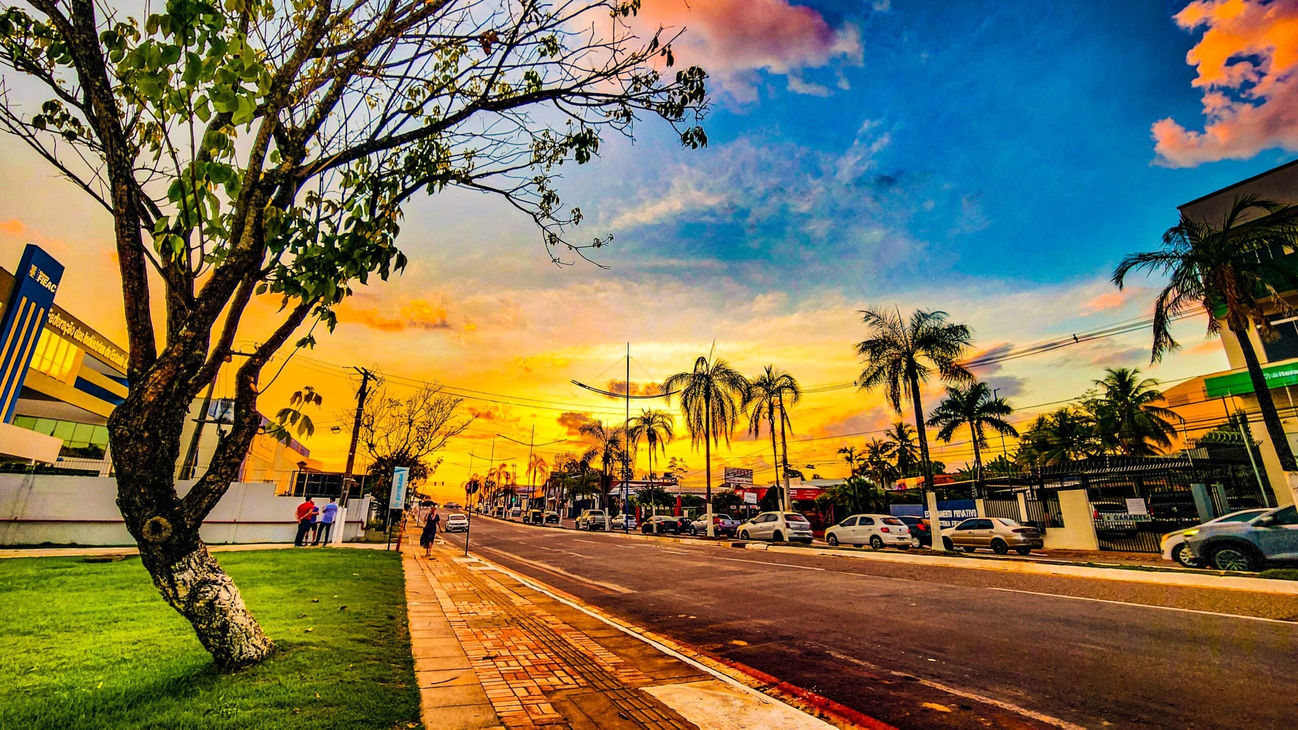 Wednesday will be marked by intense heat and heavy rain in several regions of Acre