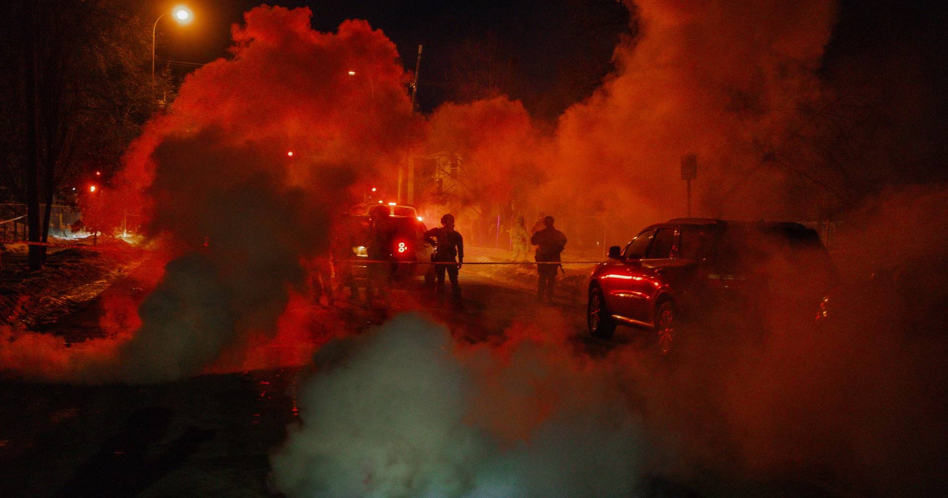 Venezuelan man shot by ICE agent sparks clashes in Minneapolis