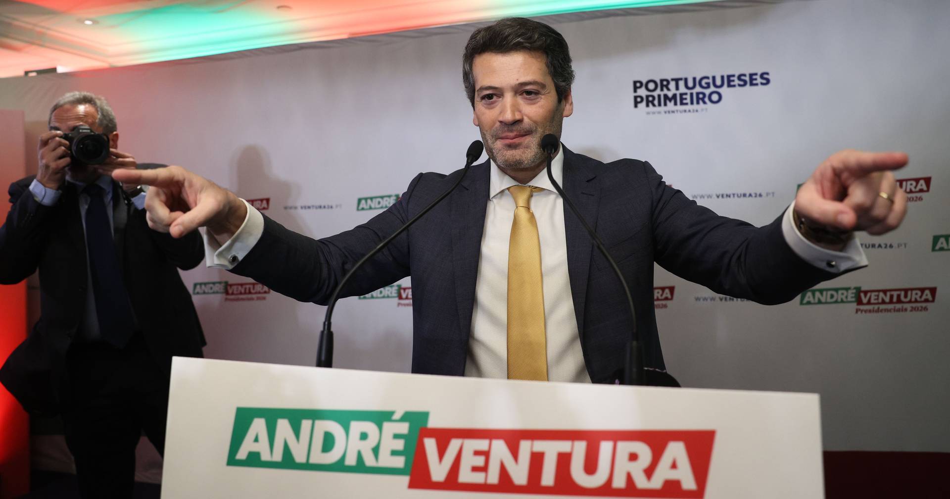Miss the second round? "Just because of the selfishness of the PSD and IL", says André Ventura