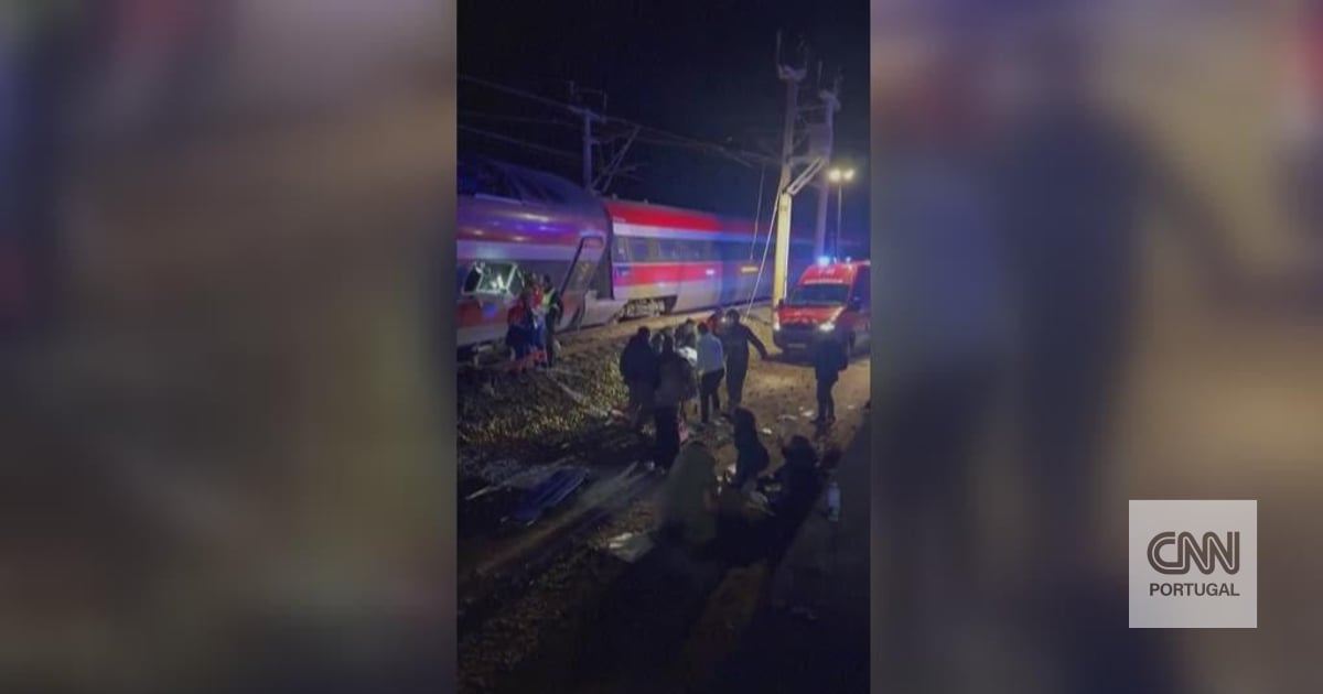 01:23 High-speed trains collide in Spain 24 min ago