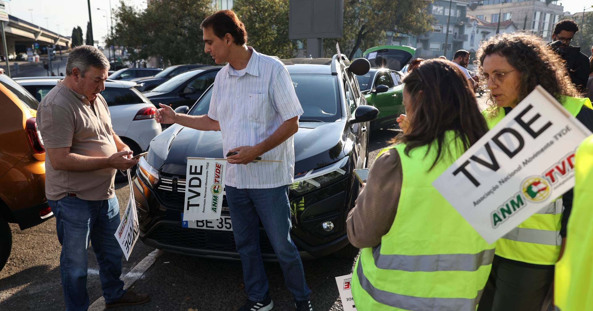 10 minutes: the TVDE drivers' protest and the future of Greenland