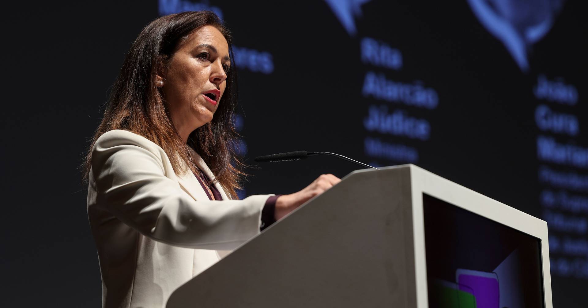 Minister of Justice hopes to have a prison reorganization plan by March