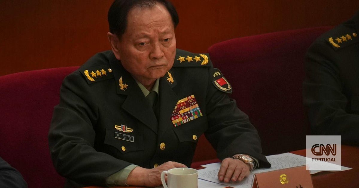 "Nobody can feel safe" in China, not even those closest to Xi: how the fall of a general is shaking the elites
