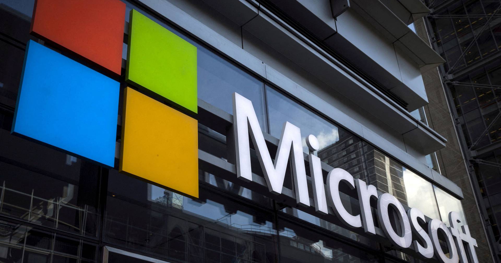 Microsoft presents new Artificial Intelligence chip to compete with Google and Amazon