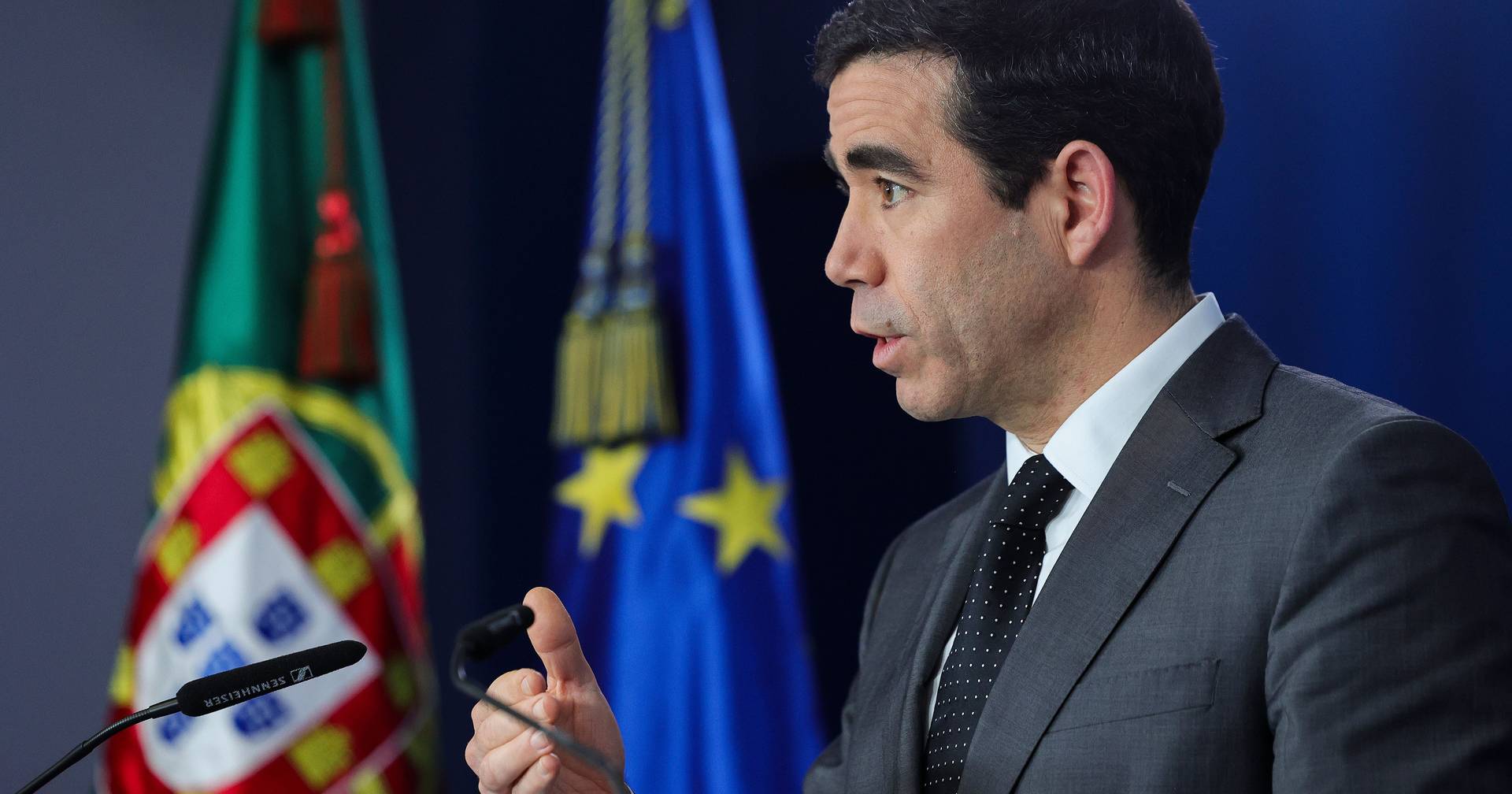 Leitão Amaro justifies removing video from social media: “It should not have been published”