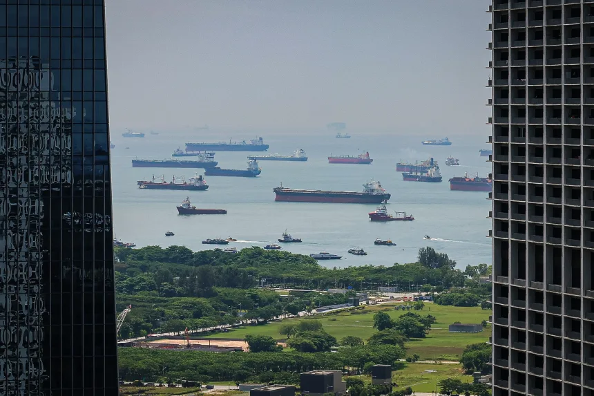 This man tracks clandestine movements in Russia, Iran and Venezuela in his spare time (and all from the roof of his house)