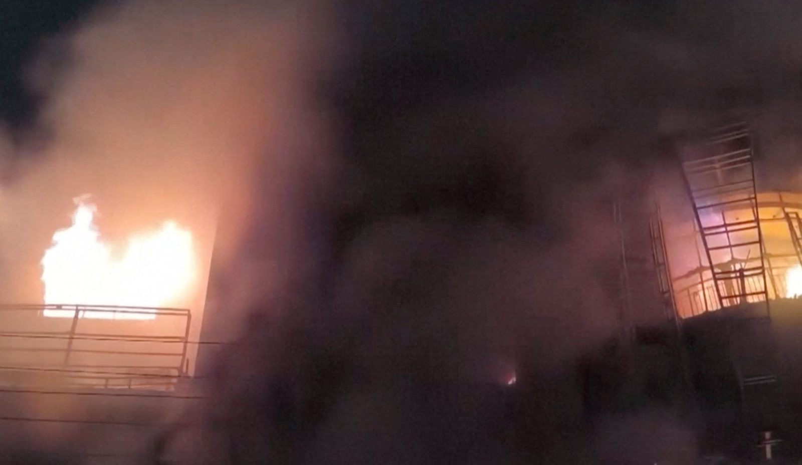 Αιματοχυσία με 2.571 νεκρούς – Το Ιράν εκτελεί διαδηλωτή, «σκληρή απάντηση» Τραμπ