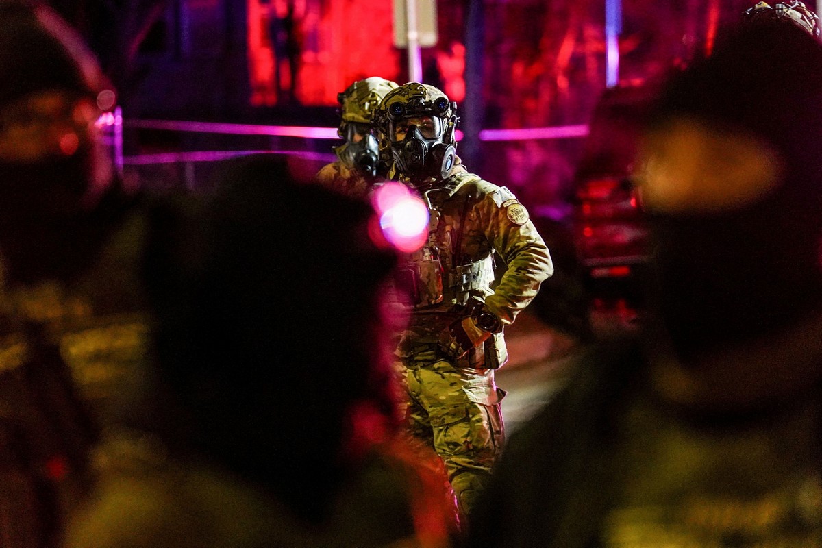 USA: Night of incidents in Minneapolis - Policeman shot a citizen