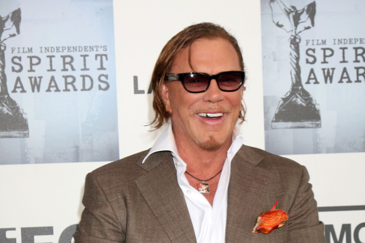 Mickey Rourke is asking for 50 thousand euros to pay the rent. Can anyone help?
