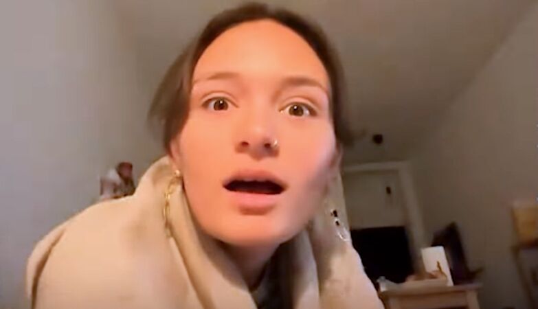 Israelite watches on the sofa the report about his death in the protests in Iran. “What’s going on?!”