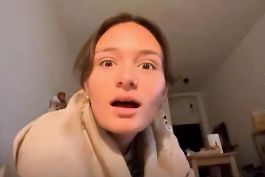 Israelite watches on the sofa the report about his death in the protests in Iran. “What’s going on?!”