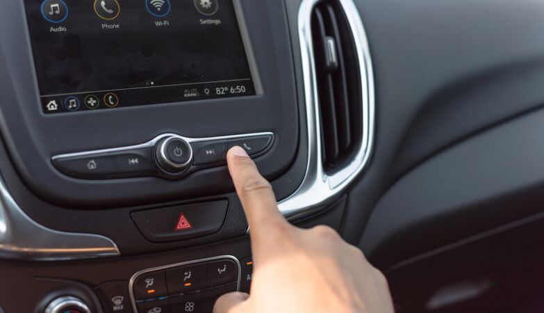 Drivers are desperate for car manufacturers to bring back the buttons