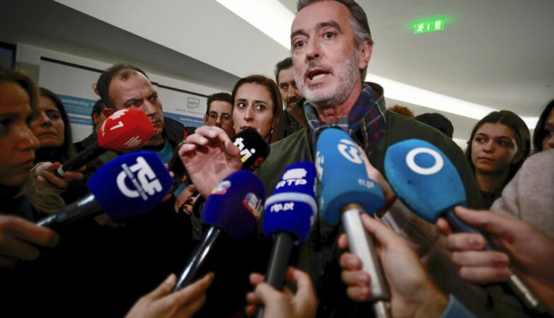 Cotrim denies sexual harassment; 30 women defend candidate