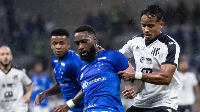 Cruzeiro jogou com time titular ou reserva na derrota para o Democrata? image