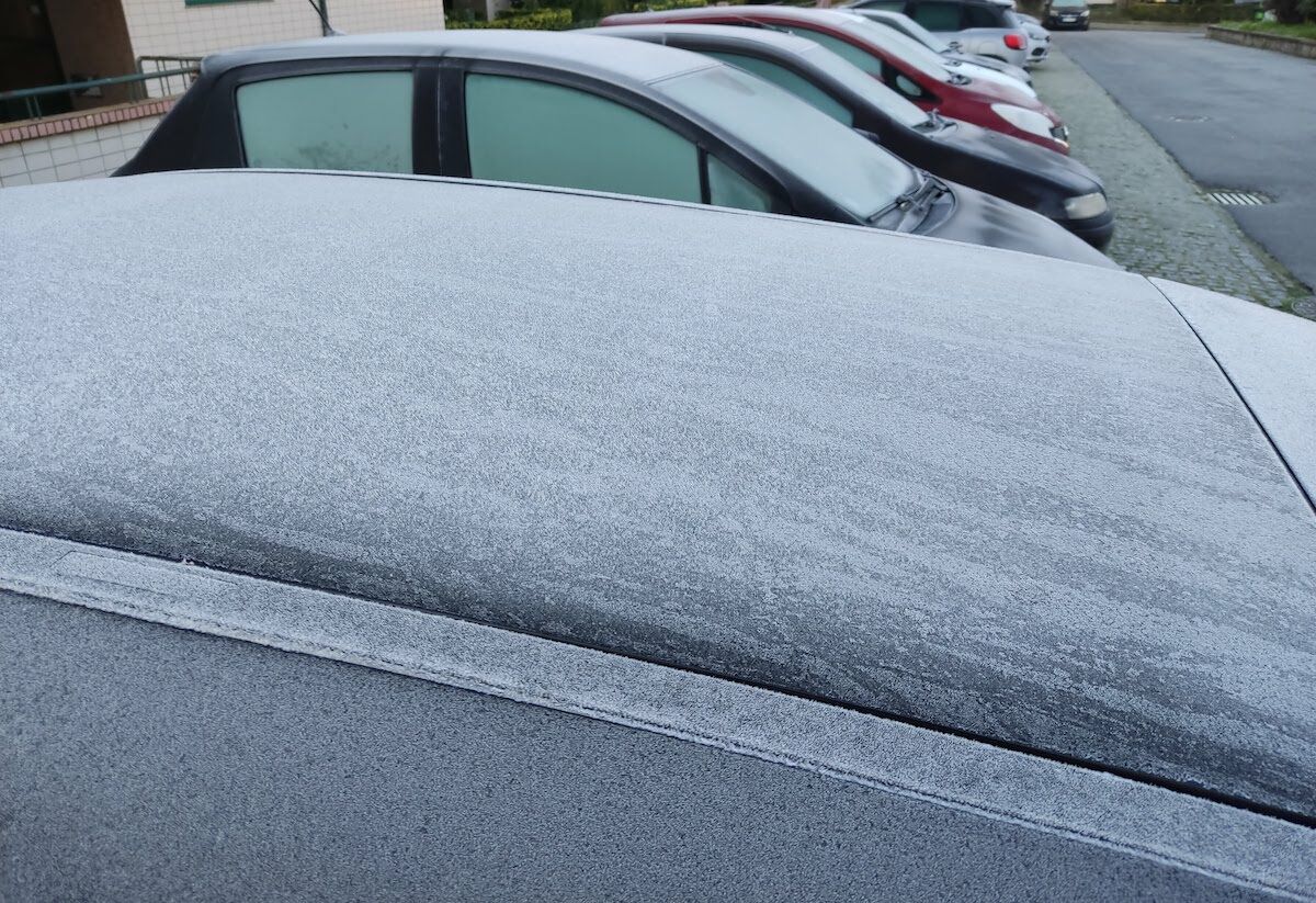 It's a snow day; 15 districts with warnings, Government leaves advice