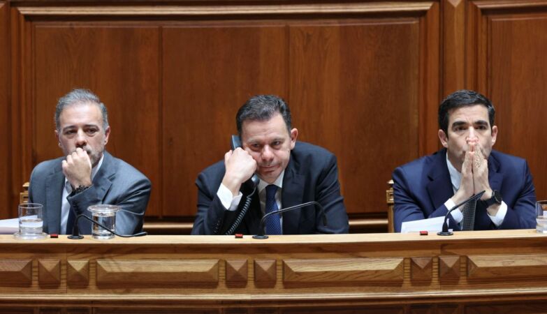 Perfect storm for Montenegro, the “nut” tightened on both sides