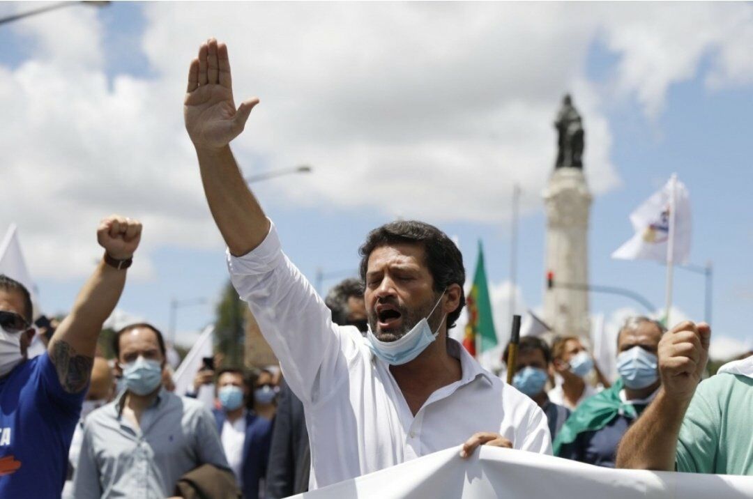 Ventura does not keep neo-Nazis away. What links Chega to Group 1143, target of the PJ