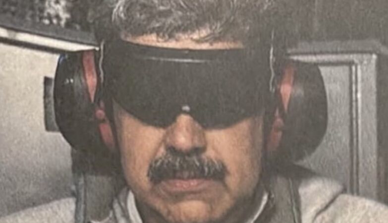 Drones, blowtorch and life-size replica of Maduro's house. The details of the US operation