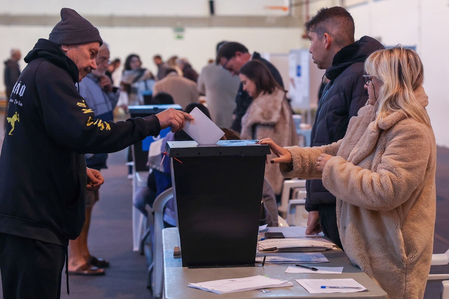 “Come and vote, don’t waste”, and in general “with common sense”