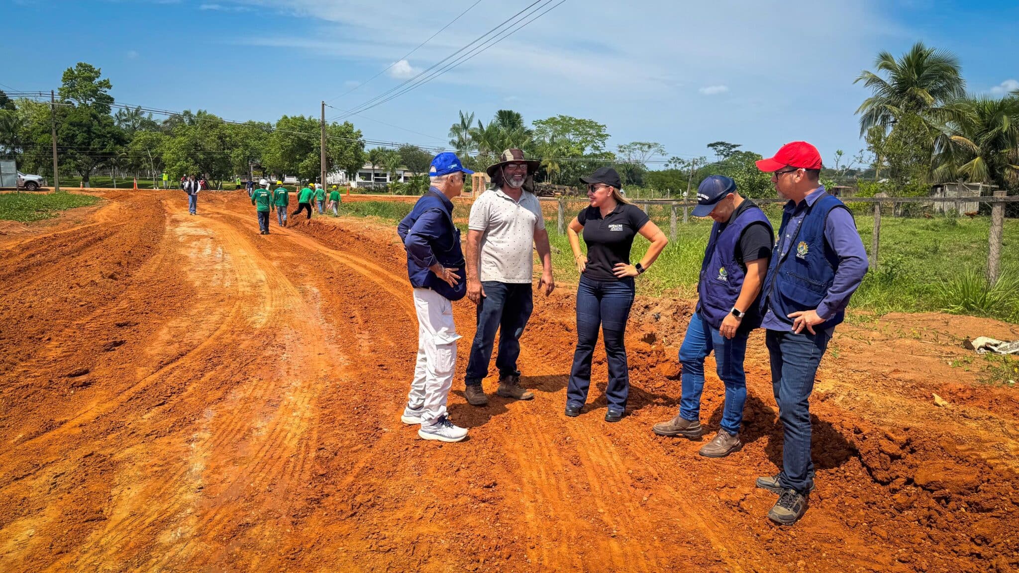 Deracre works on works on the Ramal do Adolar footbridge and maintains teams in the field in Sena