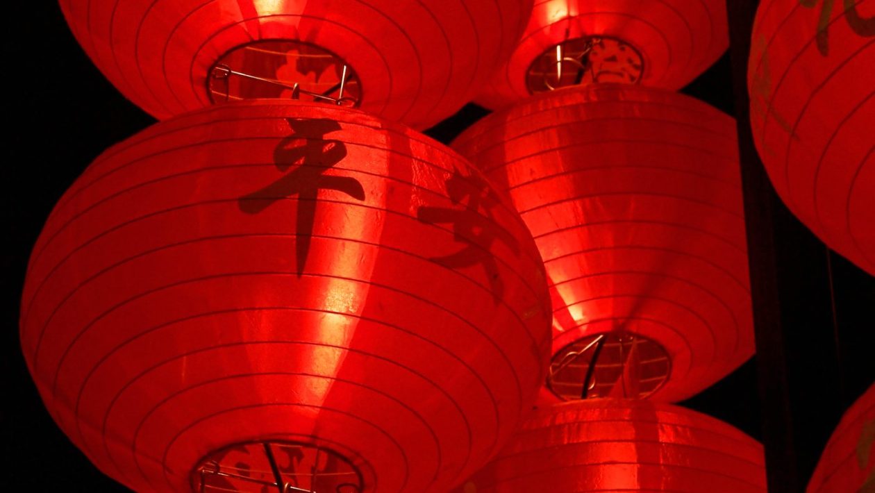 3 CHINESE SIGNS with money glue at the end of June 2026. Luck is on their side