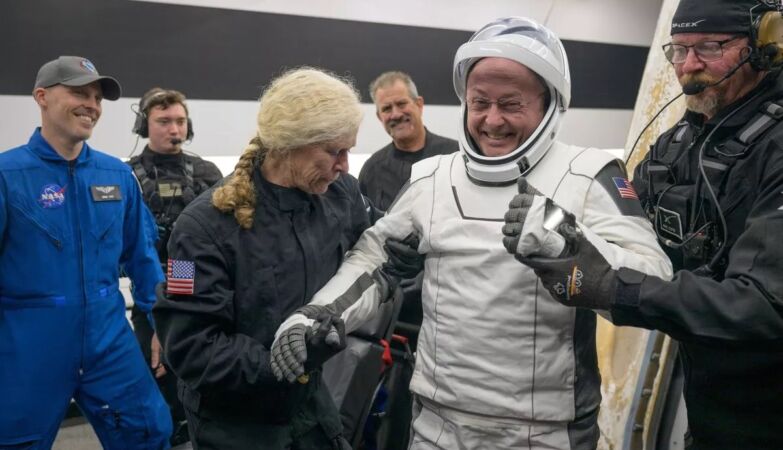 First medical evacuation ever on the ISS. Astronauts arrived on Earth