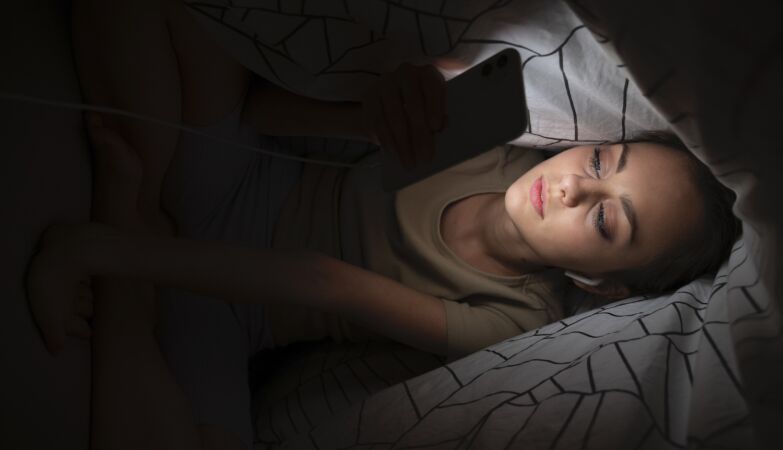 Do you feel a spike in energy just before going to sleep? There is a scientific explanation