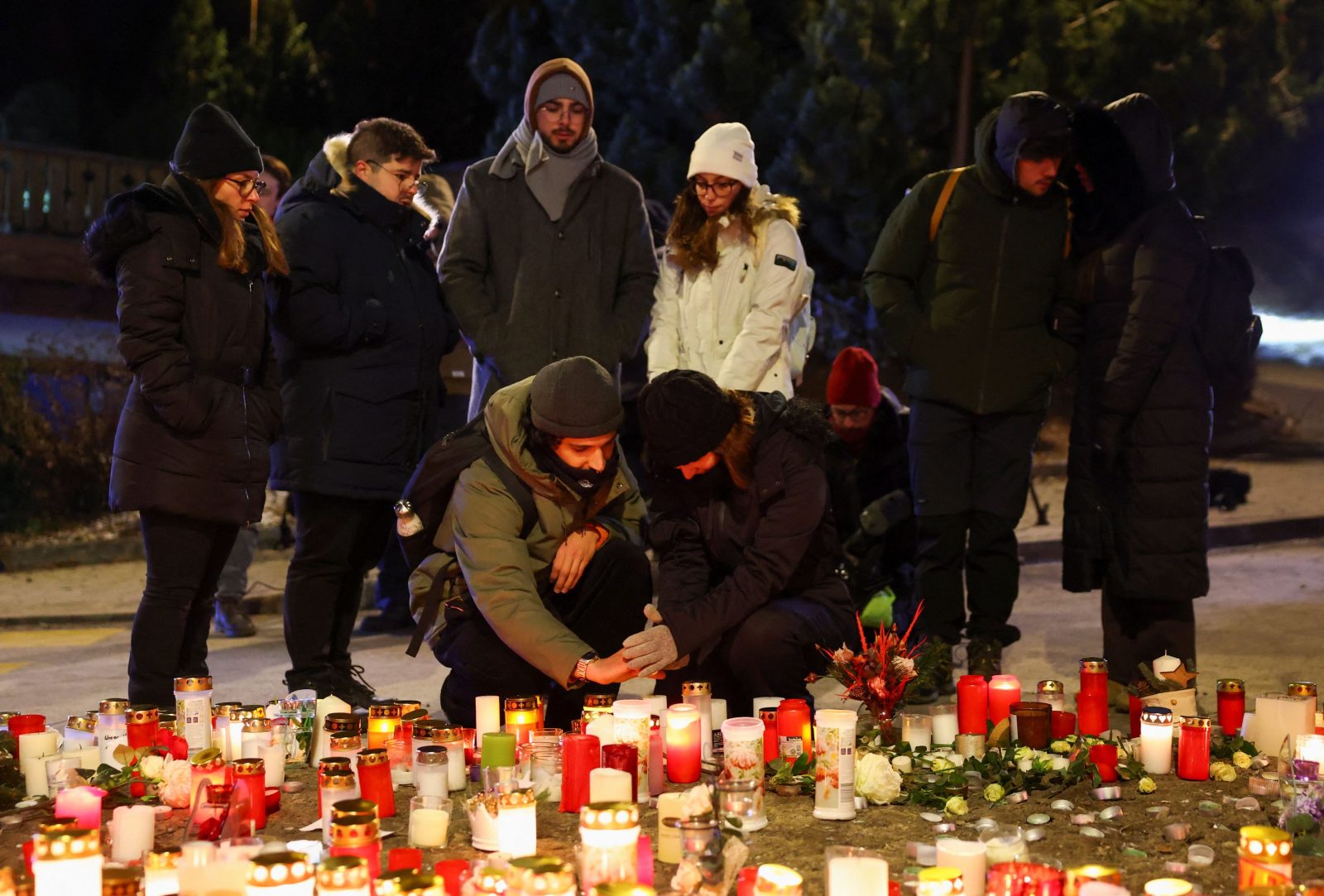 Κραν Μοντανά: Από τη γιορτή στην τραγωδία – Οι σαμπάνιες με τα βεγγαλικά και το δράμα της ταυτοποίησης