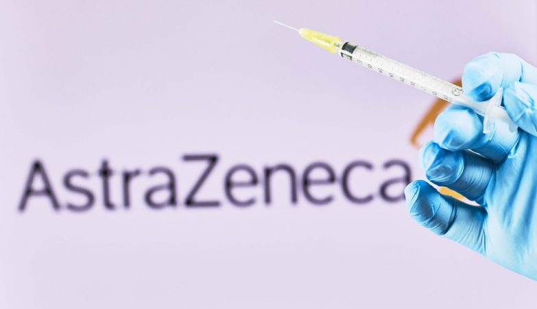 For the first time, a large pharmaceutical company buys an AI company. AstraZeneca advances