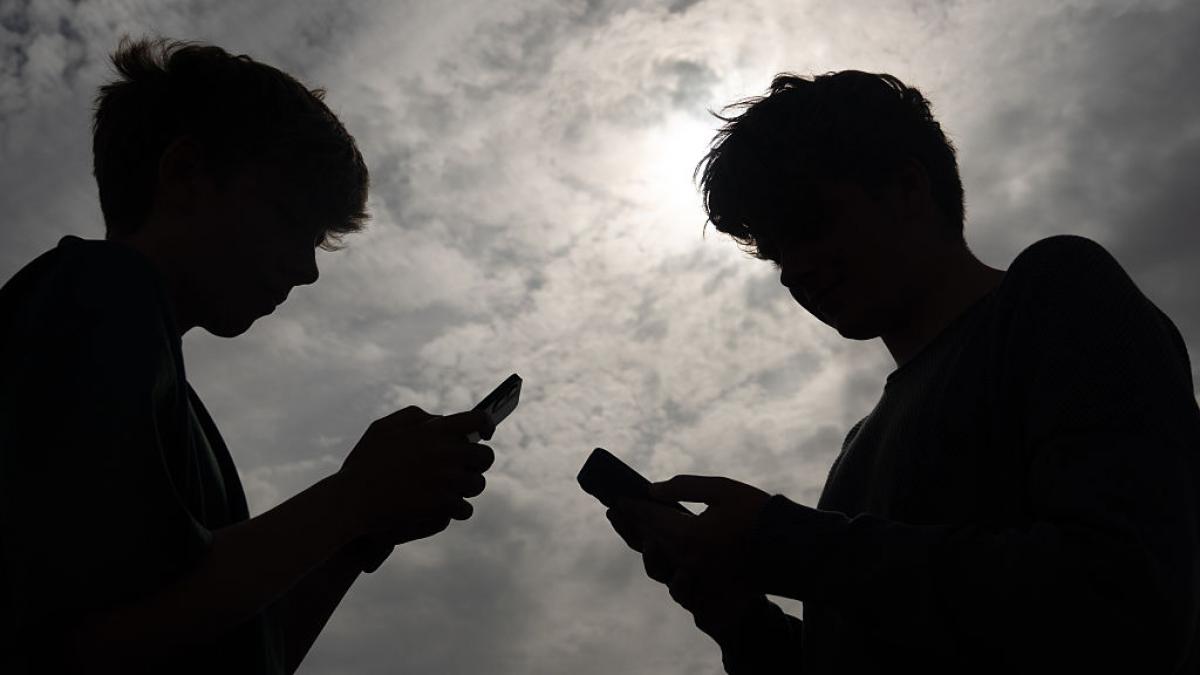 France, one step away from being the first country in Europe to ban social networks for those under 15 years of age