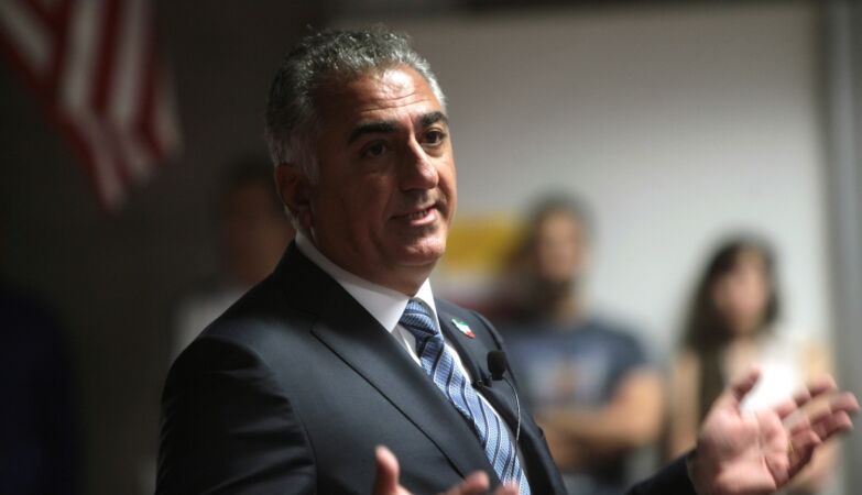 Who is Reza Pahlavi, the exiled crown prince who encourages demonstrations across Iran?