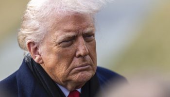 Trump threatens to launch tariffs against anyone who opposes the annexation of Greenland