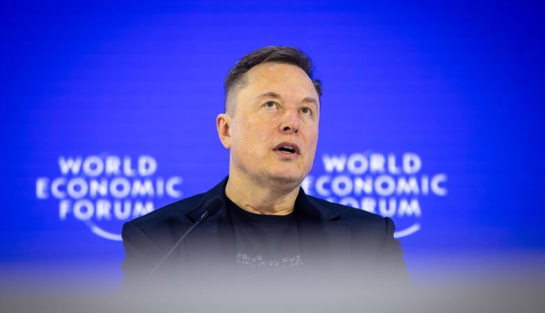 Musk surprises at Davos. Aging resolves itself, obsolete work, and peace or pieces