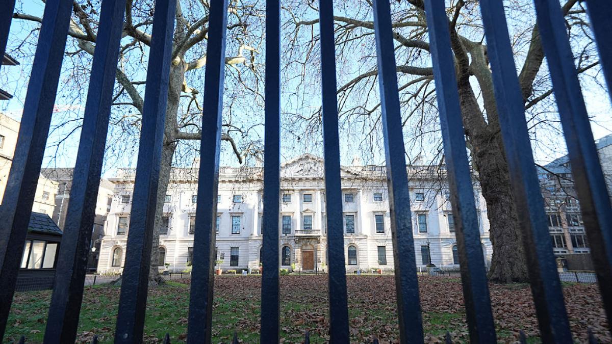 Just 1 meter from the City's financial secrets: China's plan to build a secret room under its embassy in London revealed