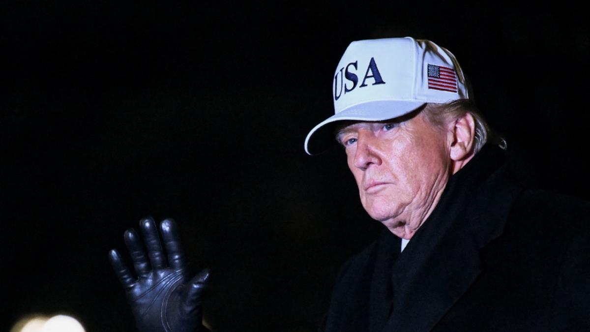 Trump calls for an "honest" investigation into Alex Pretti's death, but blames him for carrying a gun