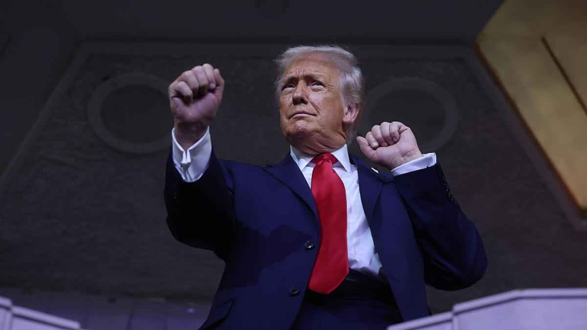 Trump assures that Venezuela will buy "exclusively" products manufactured in the United States