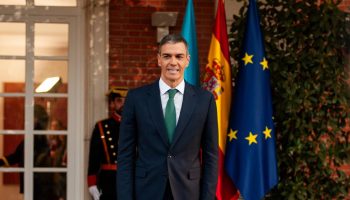 Sánchez contacts Delcy Rodríguez and assures her of support for a democratic transition in Venezuela