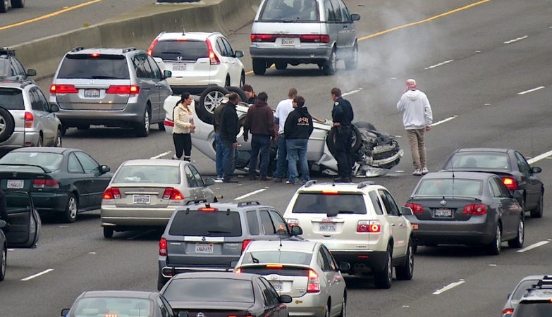 Slowing down to “avoid” an accident should be a road violation in Brazil
